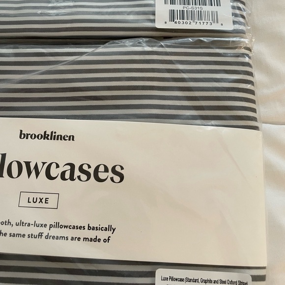 Brooklinen Luxe Pillowcases - graphite and steel Oxford Stripe (2) standard - Picture 3 of 3